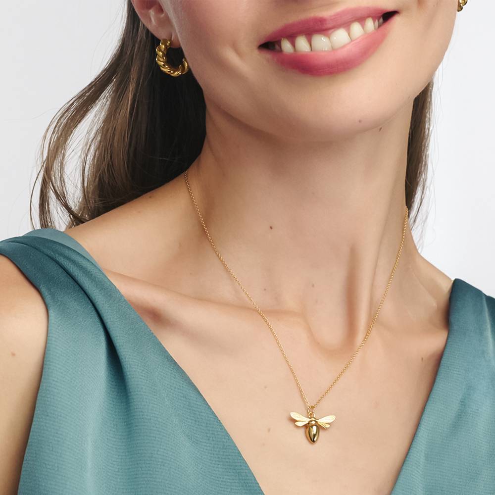 Bee Pendant Necklace in Gold Finish-1 Bee Pendant Necklace in Gold Finish-1 product photo