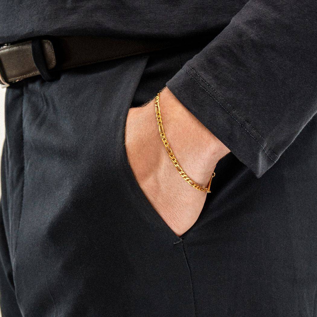 Engraved Figaro Bracelet 3mm in Gold Plating-5 product photo