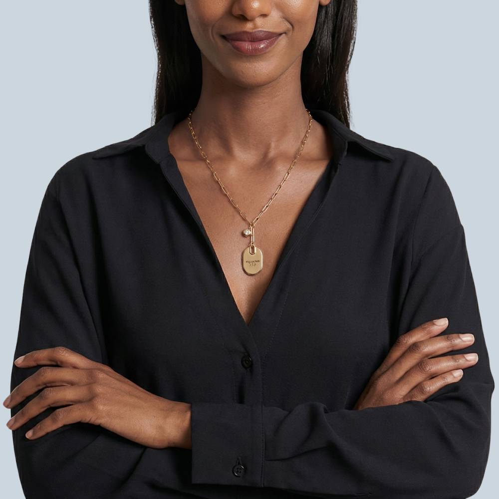 Handwriting Engraved Oval Pendant Paperclip Necklace in Gold Plated with diamonds-1 product photo